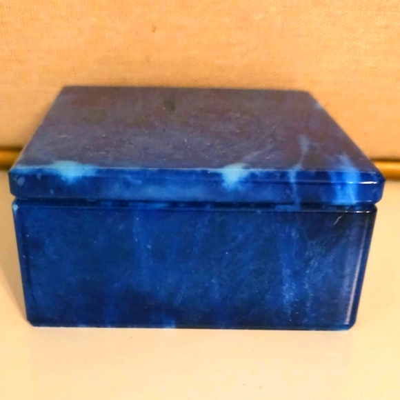 Genuine Volterra Alabaster Italian Swivel Top Trinket Box Flat Square Blue MCM - Picture 3 of 7
